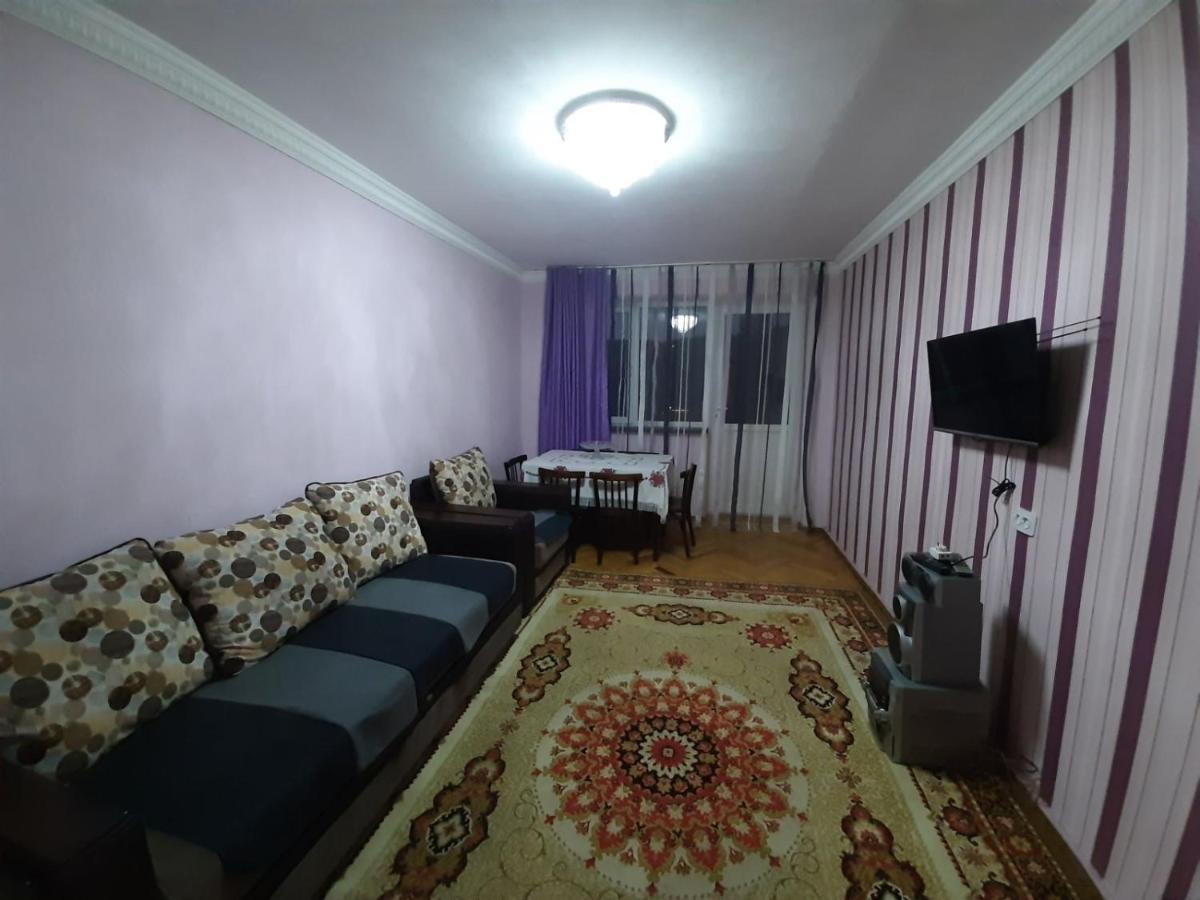 Anna B&B Dilijan Bagian luar foto