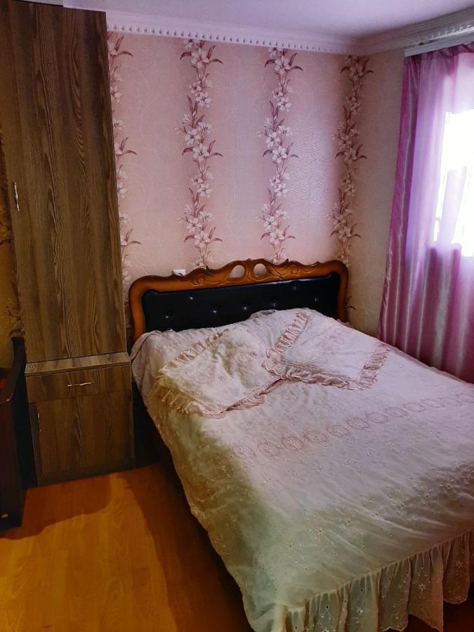 Anna B&B Dilijan Bagian luar foto